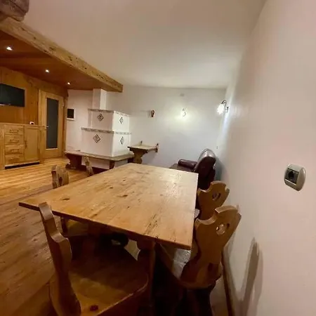 In Dolomiti Apartment *